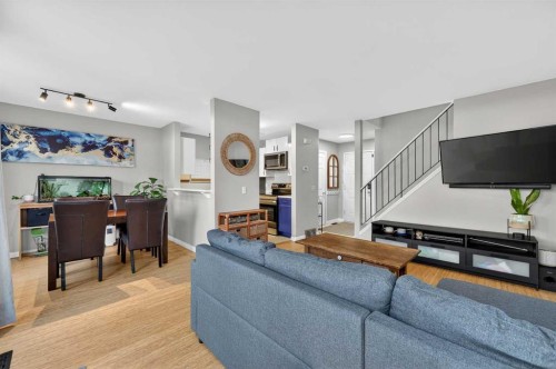 5-111 Grier Terrace Ne, Calgary, AB - Indoor