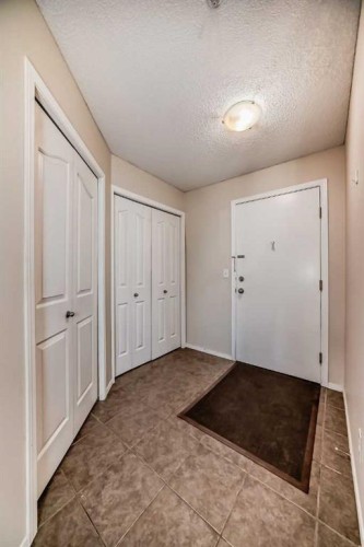1125-60 Panatella Street Nw, Calgary, AB - Indoor Photo Showing Other Room