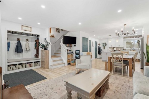 168 Chaparral Ridge Circle Se, Calgary, AB - Indoor Photo Showing Other Room