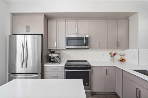 849 Mahogany Boulevard Se, Calgary, AB - Indoor Photo Showing Kitchen