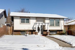 107 Bedwood Bay NE Calgary, AB T3K 1M1
