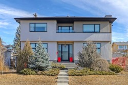 4512 21 Avenue NW Calgary, AB T3B 0W1