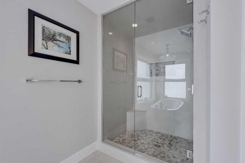 4512 21 Avenue Nw, Calgary, AB - Indoor