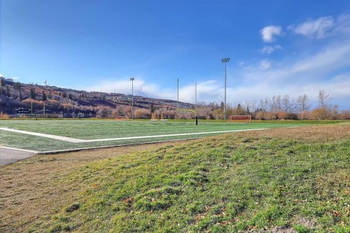 4512 21 Avenue Nw, Calgary, AB - Outdoor With View