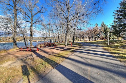 4512 21 Avenue Nw, Calgary, AB - Outdoor With View