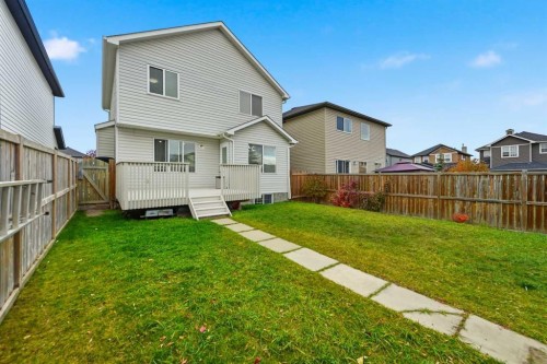 53 Martha'S Place Ne, Calgary, AB - Outdoor