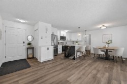 2-170 N Railway Street Okotoks, AB T1S 1Z8