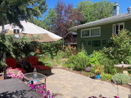 27 Gladeview Crescent Sw, Calgary, AB - Outdoor