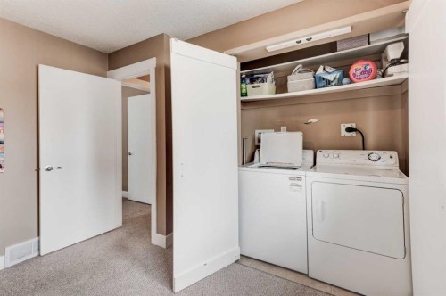 88 Sunhurst Road Se, Calgary, AB - Indoor Photo Showing Laundry Room