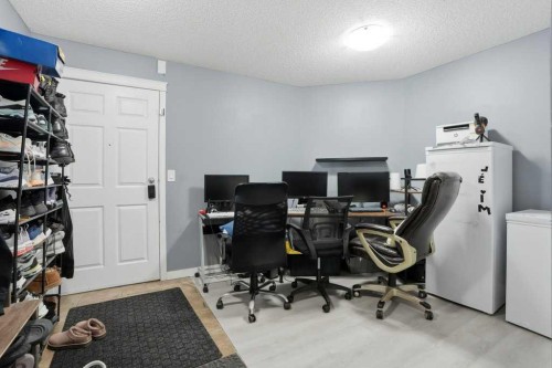 5106-70 Panamount Drive Nw, Calgary, AB - Indoor Photo Showing Office
