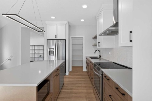 78 Silverton Glen Crescent Sw, Calgary, AB - Indoor Photo Showing Kitchen With Upgraded Kitchen