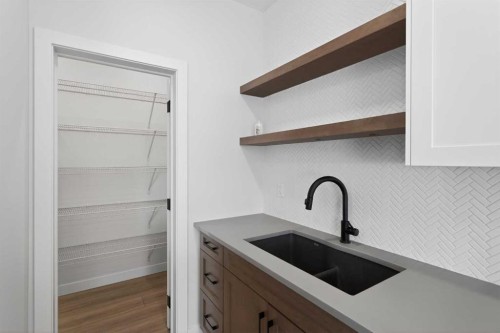 78 Silverton Glen Crescent Sw, Calgary, AB - Indoor Photo Showing Kitchen