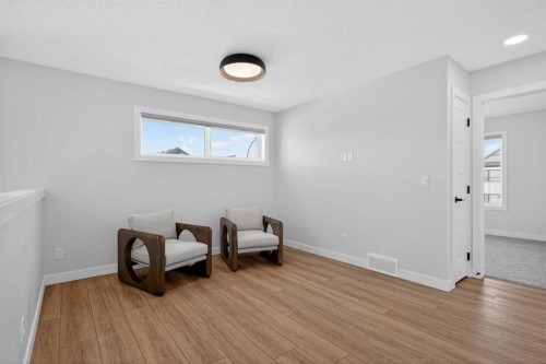 78 Silverton Glen Crescent Sw, Calgary, AB - Indoor Photo Showing Other Room