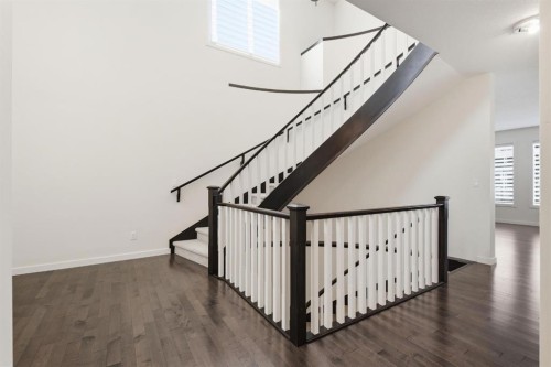 101 Evansborough Green Nw, Calgary, AB - Indoor Photo Showing Other Room