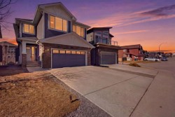 101 Evanborough Green NW Calgary, AB T3P 0M8