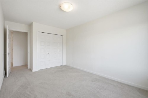 101 Evansborough Green Nw, Calgary, AB - Indoor Photo Showing Other Room