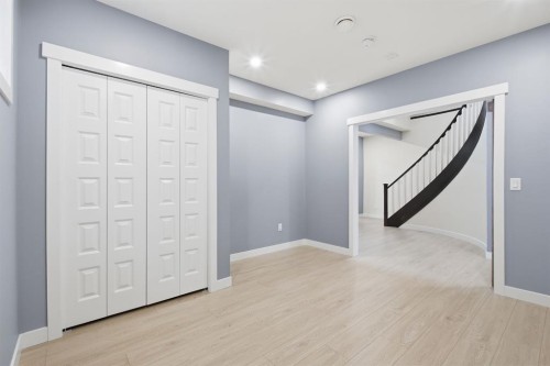 101 Evansborough Green Nw, Calgary, AB - Indoor Photo Showing Other Room