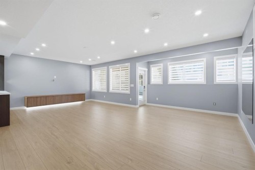 101 Evansborough Green Nw, Calgary, AB - Indoor Photo Showing Other Room