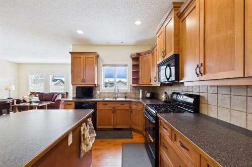 167 Evanston View Nw, Calgary, AB - Indoor Photo Showing Kitchen With Double Sink