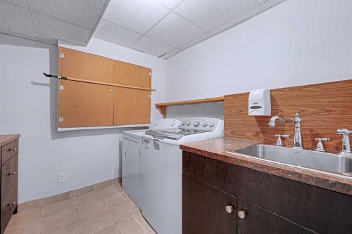152 Saddlecreek Terrace Ne, Calgary, AB - Indoor Photo Showing Laundry Room