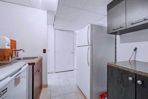 152 Saddlecreek Terrace Ne, Calgary, AB - Indoor Photo Showing Other Room