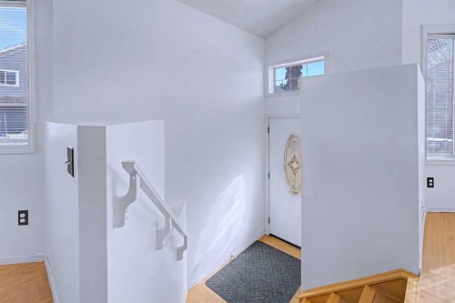 152 Saddlecreek Terrace Ne, Calgary, AB - Indoor Photo Showing Other Room