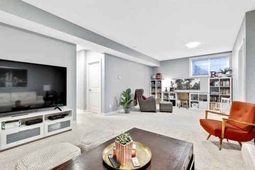 36 Cranarch Grove Se, Calgary, AB - Indoor Photo Showing Living Room