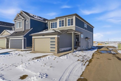 84 Lewiston View Ne, Calgary, AB - Outdoor