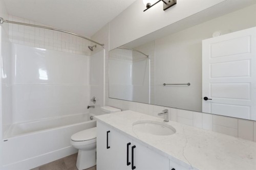 84 Lewiston View Ne, Calgary, AB - Indoor Photo Showing Bathroom