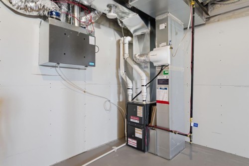 84 Lewiston View Ne, Calgary, AB - Indoor