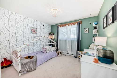 5202 44 Street, Olds, AB - Indoor