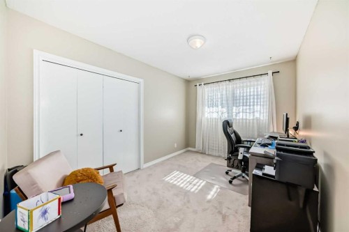 5202 44 Street, Olds, AB - Indoor Photo Showing Office