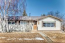 5202 44 Street, Olds, AB  - Outdoor 