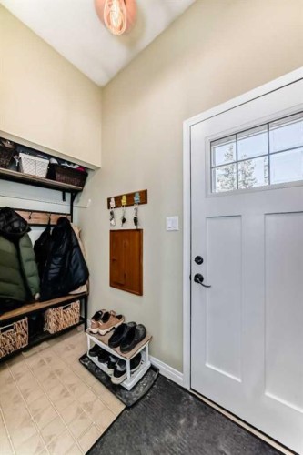 5202 44 Street, Olds, AB - Indoor Photo Showing Other Room