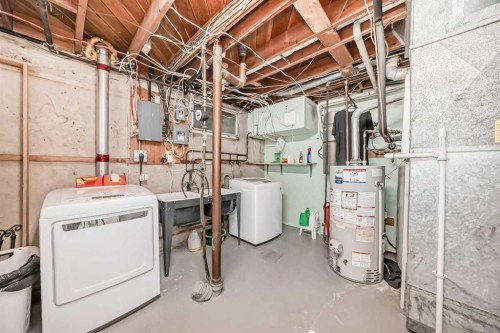5202 44 Street, Olds, AB - Indoor