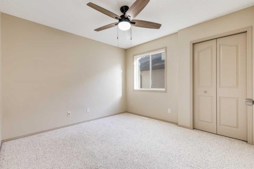 35 New Brighton Manor Se, Calgary, AB - Indoor Photo Showing Other Room