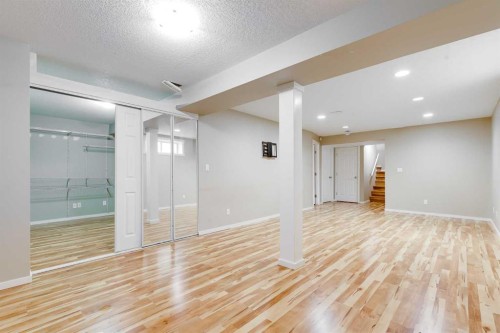 35 New Brighton Manor Se, Calgary, AB - Indoor