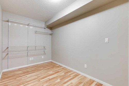 35 New Brighton Manor Se, Calgary, AB - Indoor Photo Showing Other Room