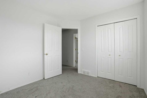 53 Saddlecrest Place Ne, Calgary, AB 