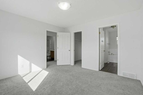 53 Saddlecrest Place Ne, Calgary, AB 