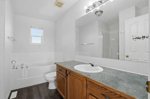 53 Saddlecrest Place Ne, Calgary, AB 