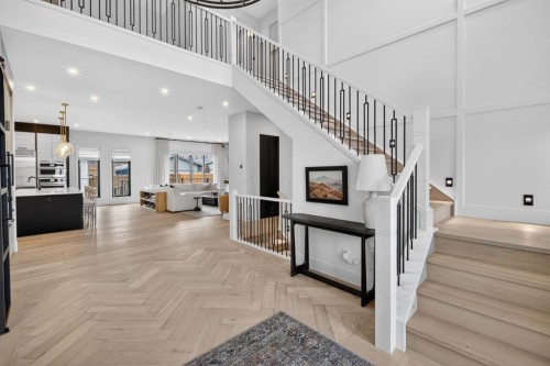 6515 Longmoor Way Sw, Calgary, AB - Indoor Photo Showing Other Room