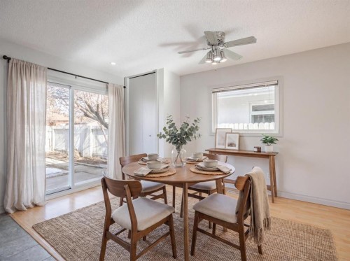 4707 Brockington Road Nw, Calgary, AB - Indoor Photo Showing Dining Room