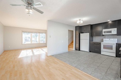 4707 Brockington Road Nw, Calgary, AB - Indoor Photo Showing Kitchen