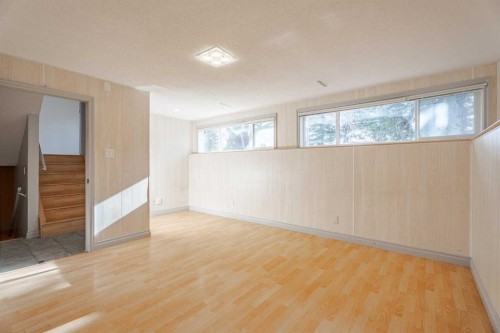 4707 Brockington Road Nw, Calgary, AB - Indoor Photo Showing Other Room