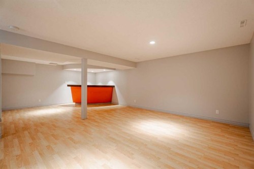 4707 Brockington Road Nw, Calgary, AB - Indoor Photo Showing Other Room