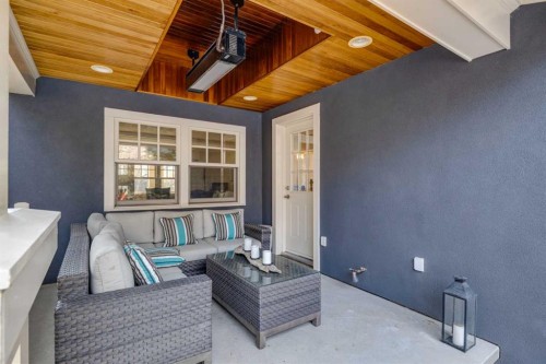 3920 Crestview Road Sw, Calgary, AB -  With Exterior