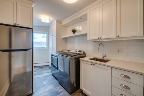 3920 Crestview Road Sw, Calgary, AB - Indoor Photo Showing Kitchen