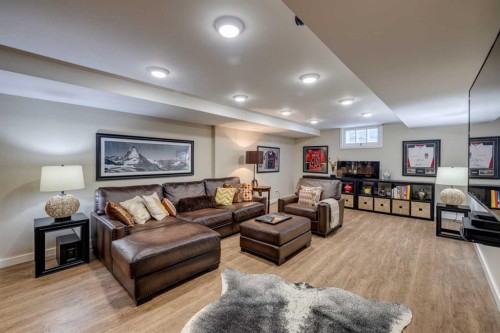 3920 Crestview Road Sw, Calgary, AB - Indoor