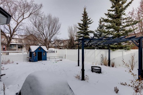2 Everridge Villas Sw, Calgary, AB - Outdoor